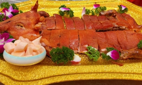 Shunde Roast Suckling Pig